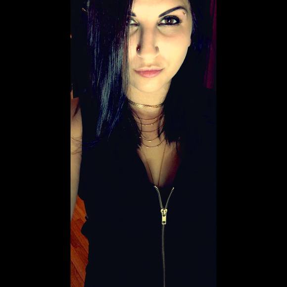 Meet your Posher, Mickayla - Picture 1 of 1